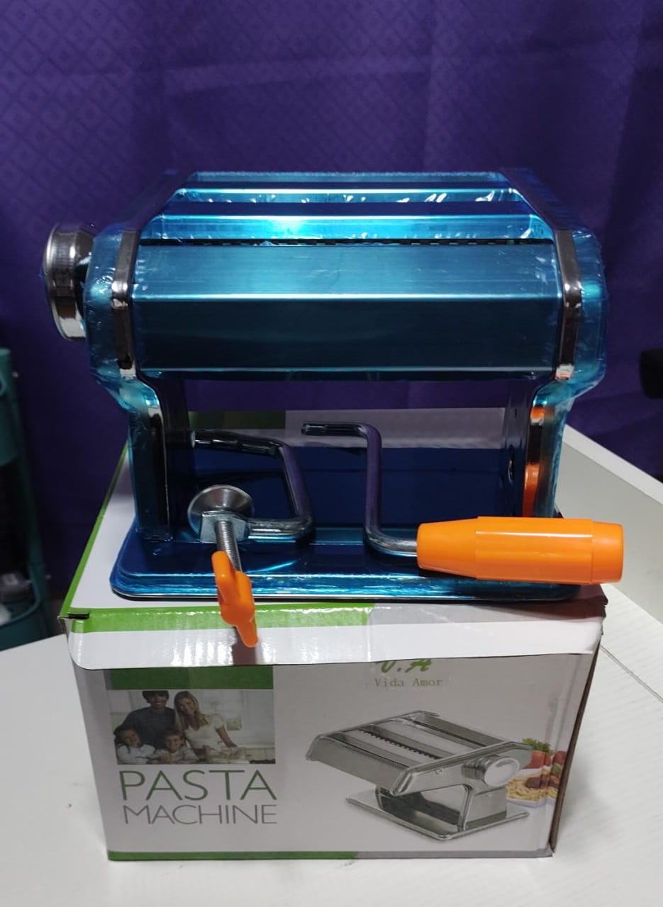MAQUINA PARA HACER PASTAS - Imagen 4