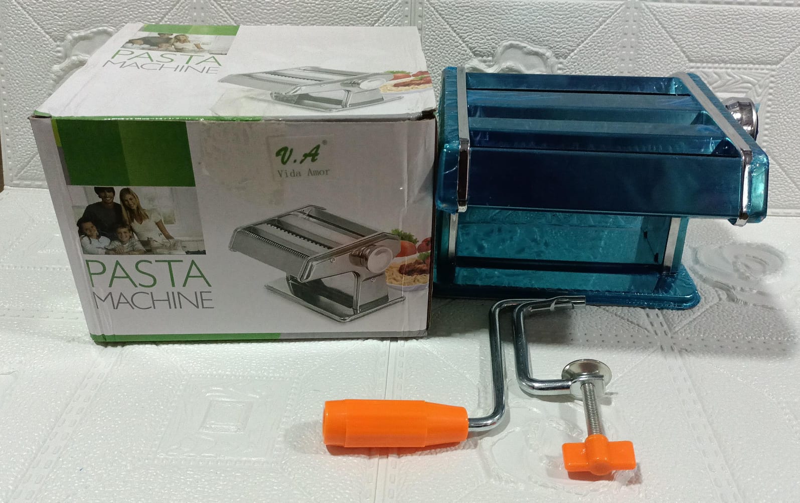 MAQUINA PARA HACER PASTAS - Imagen 2