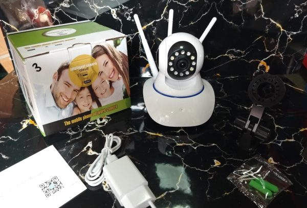 CAMARA DE WIFI 3 ANTENAS - Imagen 3