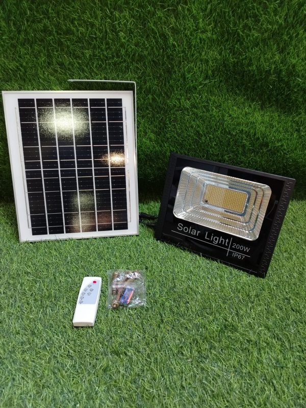 LAMPARA LED CON PANEL SOLAR DE 200 WATTS - Imagen 5