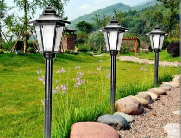 FOCO SOLAR PARA EXTERIOR - Imagen 2