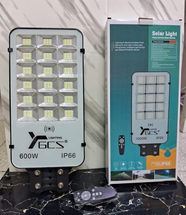 FOCO LED SOLAR  600W